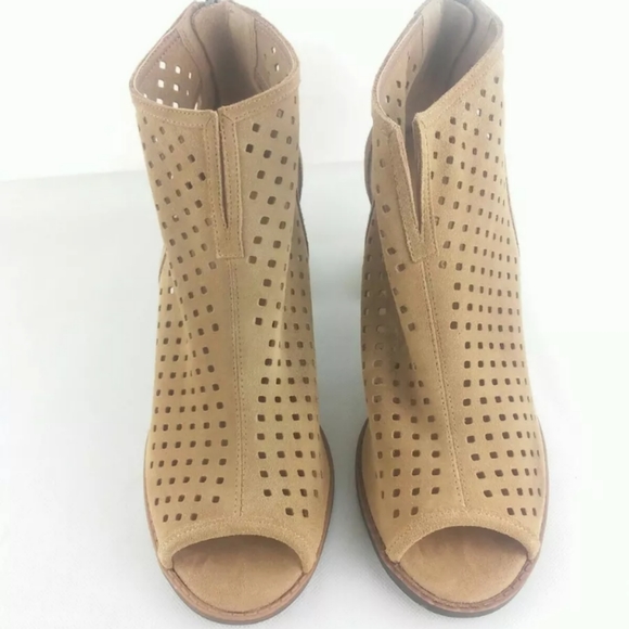 Dirty Laundry Tessa Split Suede Peep Toe Size 11 - Picture 5 of 8